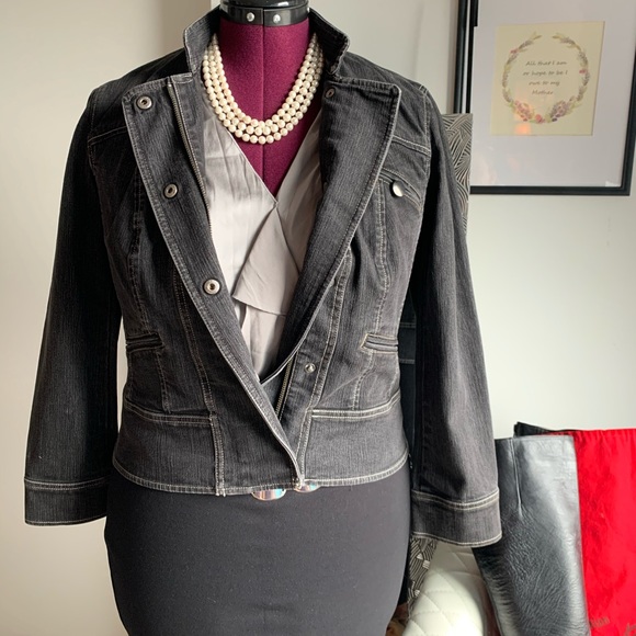 VINCE Cascade Silk Halter Top - Picture 5 of 8